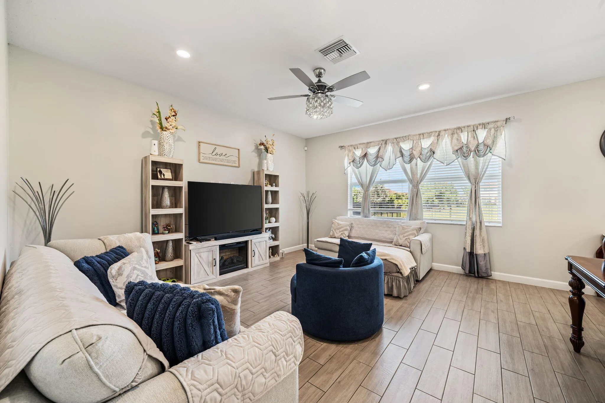 10-web-or-mls-DSC07493