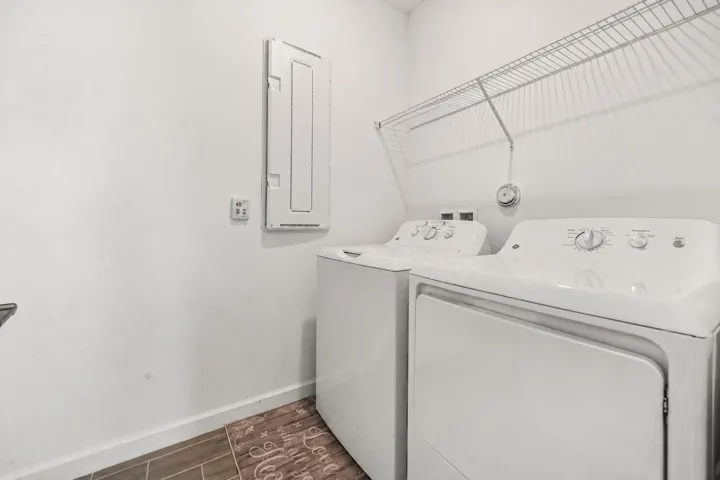 26-web-or-mls-Laundry Room
