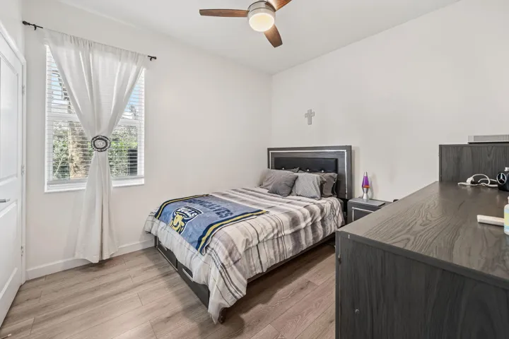 8-web-or-mls-DSC07483