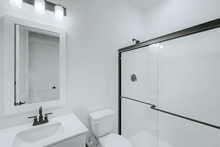 Extra Suite Bath