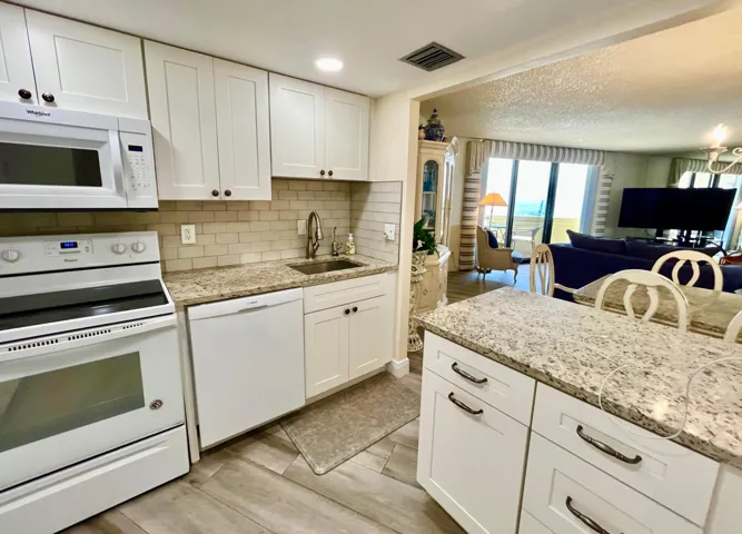 GRANITE COUNTERTOPS