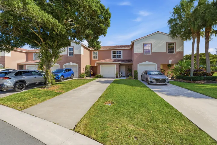 6929 Willow Creek