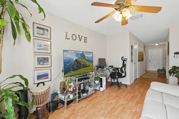 6929 Willow Creek -12