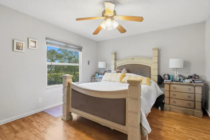 6929 Willow Creek -16