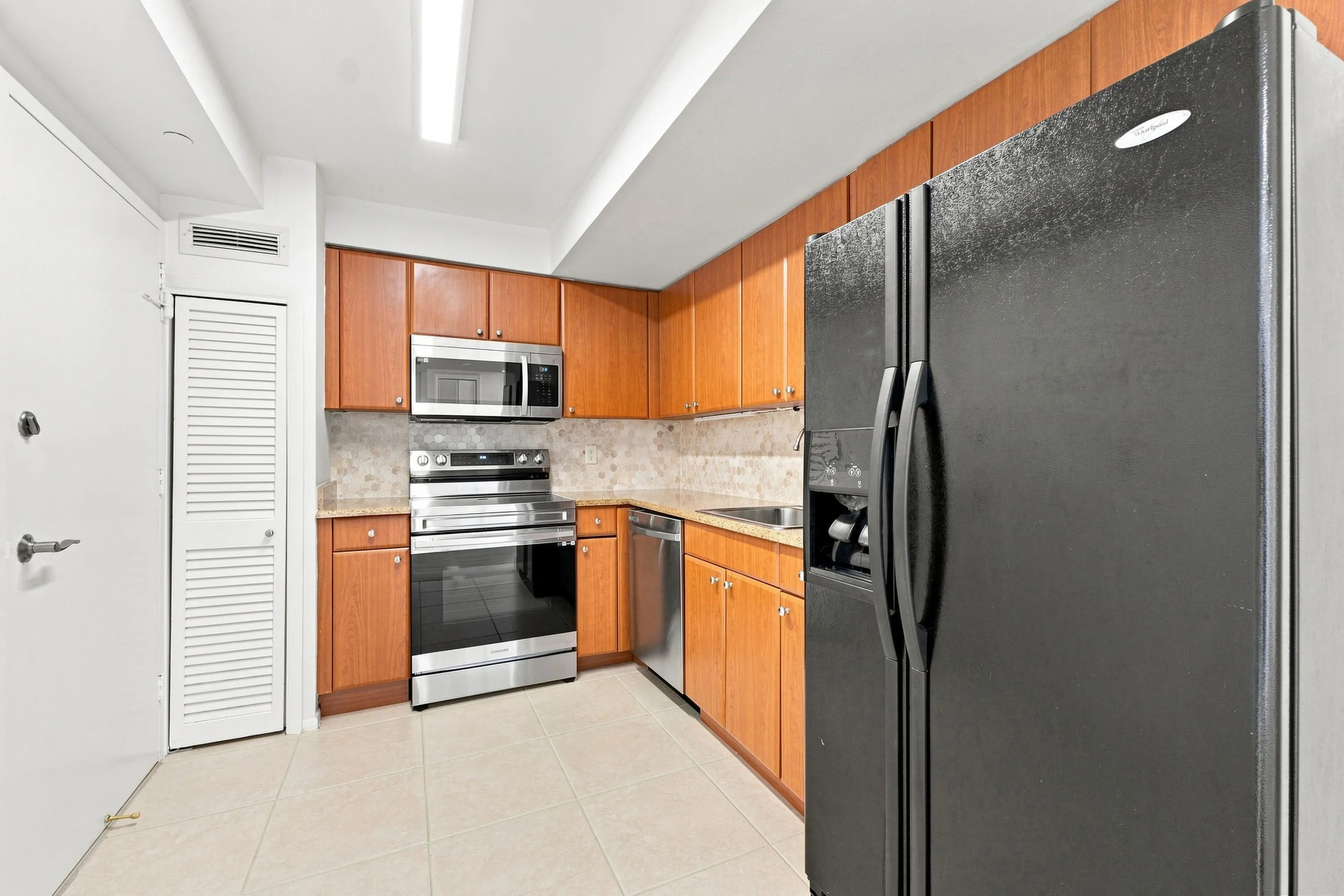 1900 S Ocean Blvd 10G_001