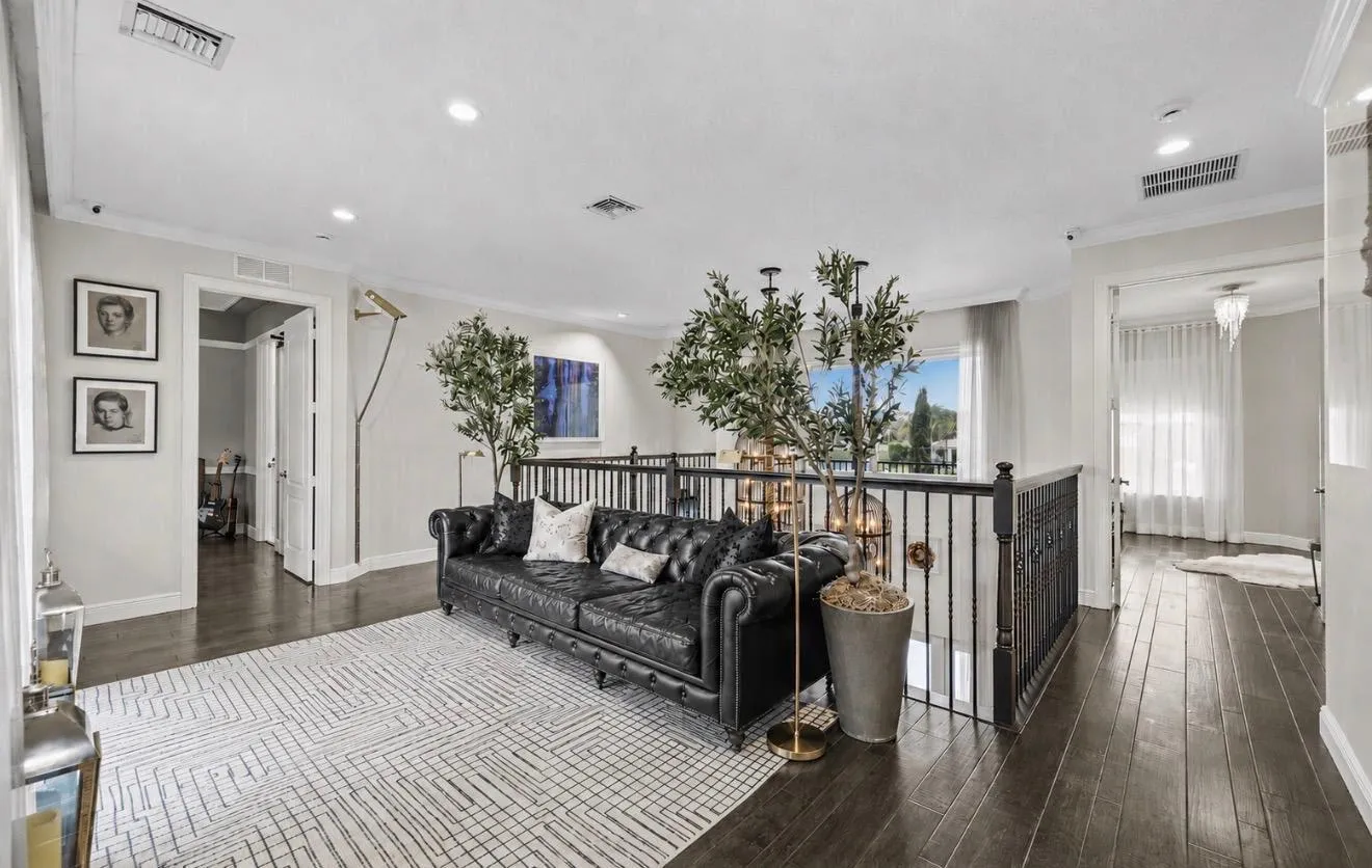 Property photo 40