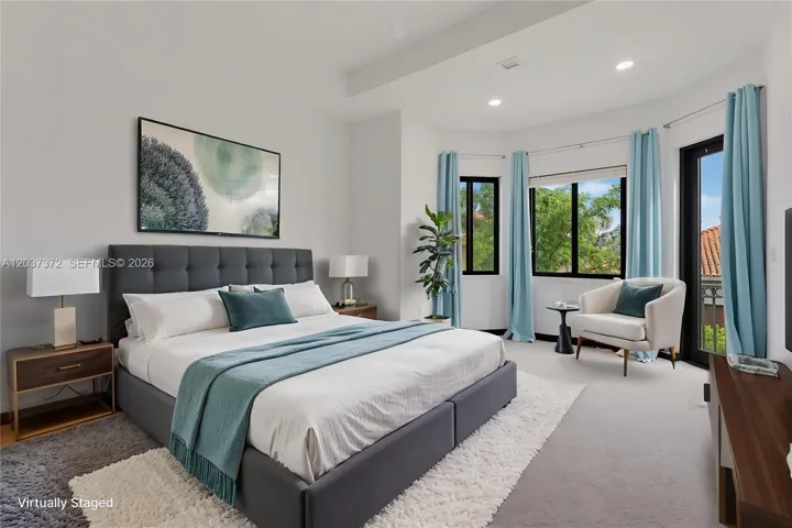 Virtually staged upstairs