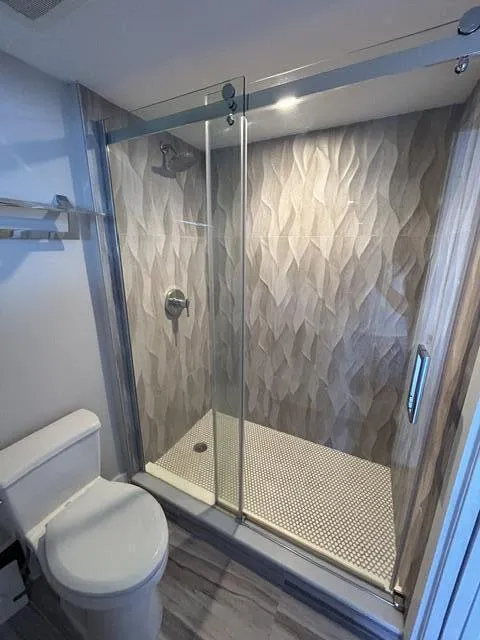 CUSTOM SHOWER​​‌​​​​‌​​‌‌​‌‌​​​‌‌​‌​‌​‌​​​‌​​ DOORS