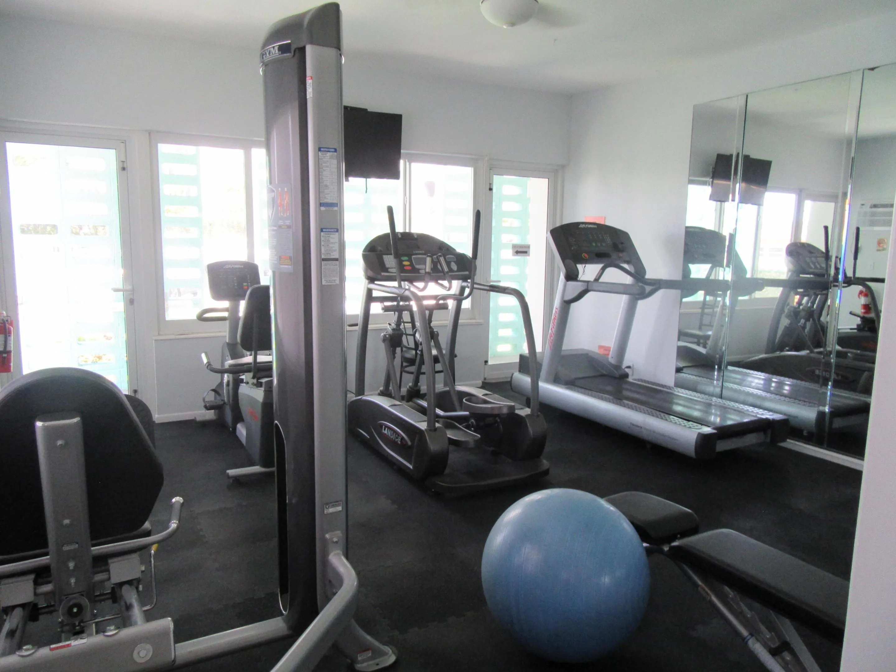 EXERCISE ROOM