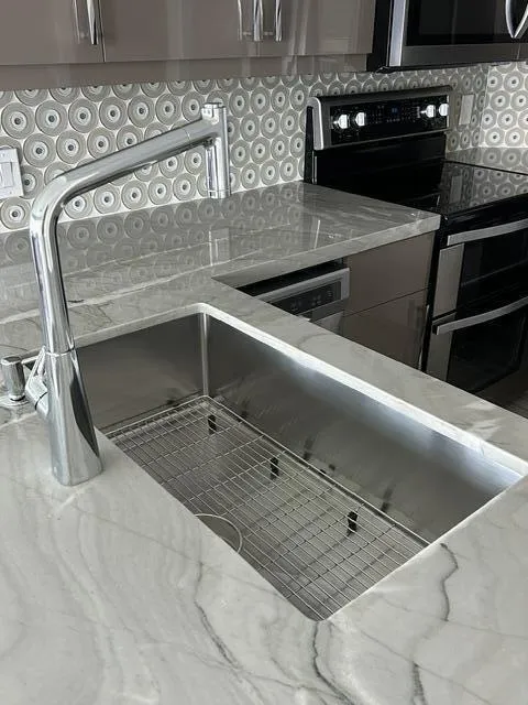 OVER SIZED SINK