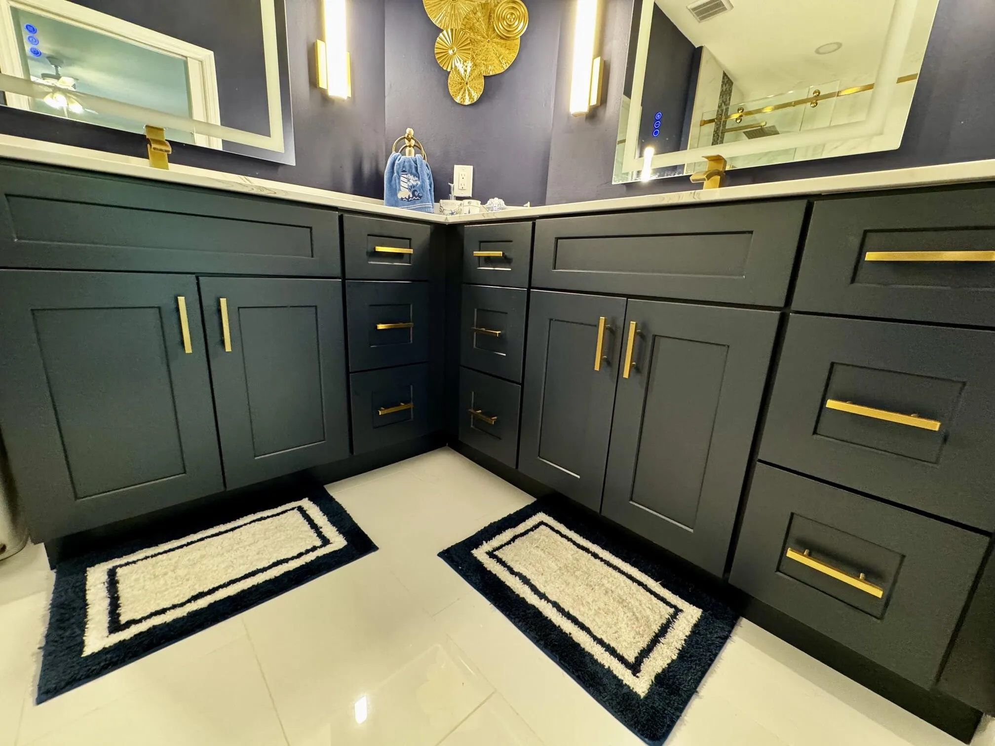 Primary Bathroom (3)