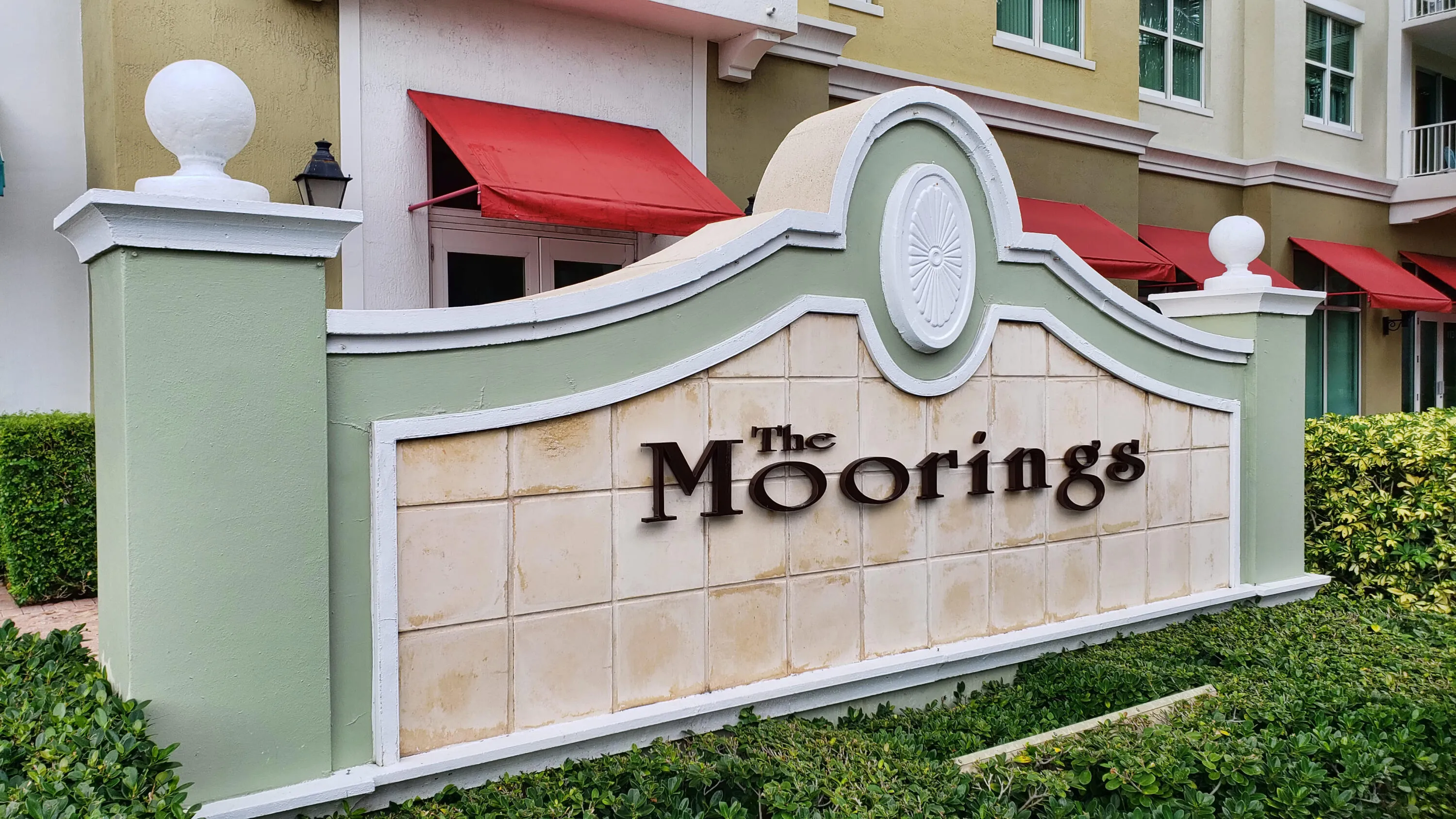 Moorings Entry+