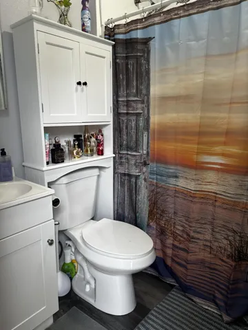 Bathroom unit 1