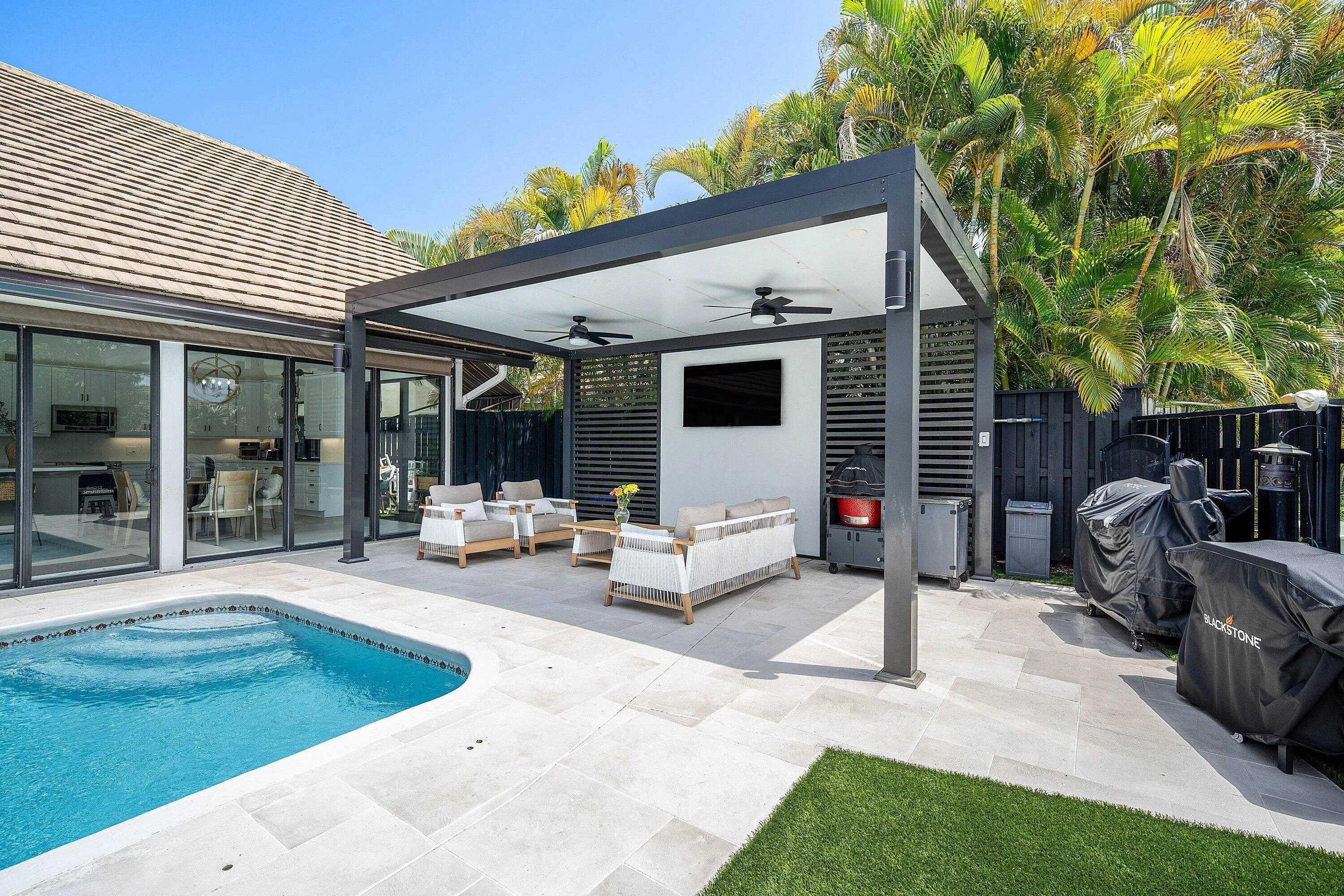 Pool & Pergola