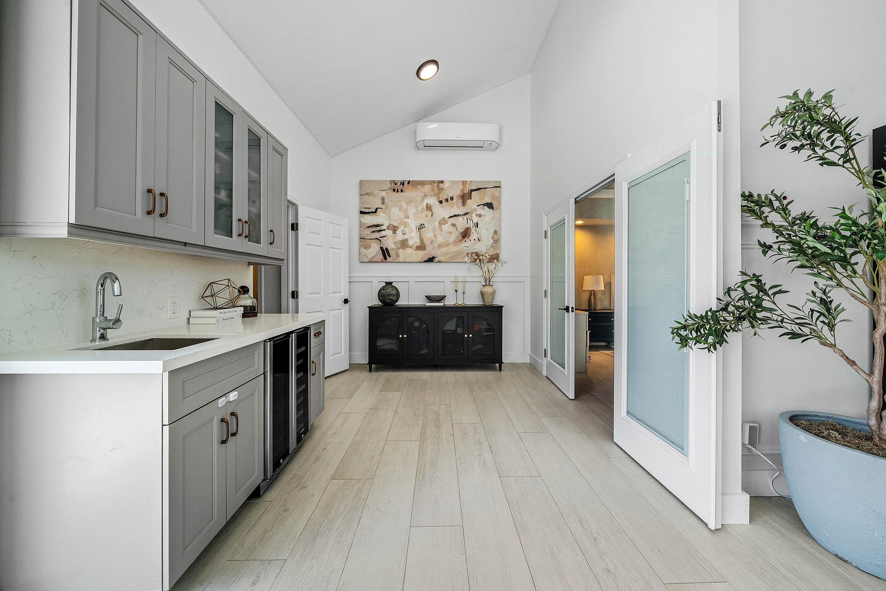 Wet Bar
