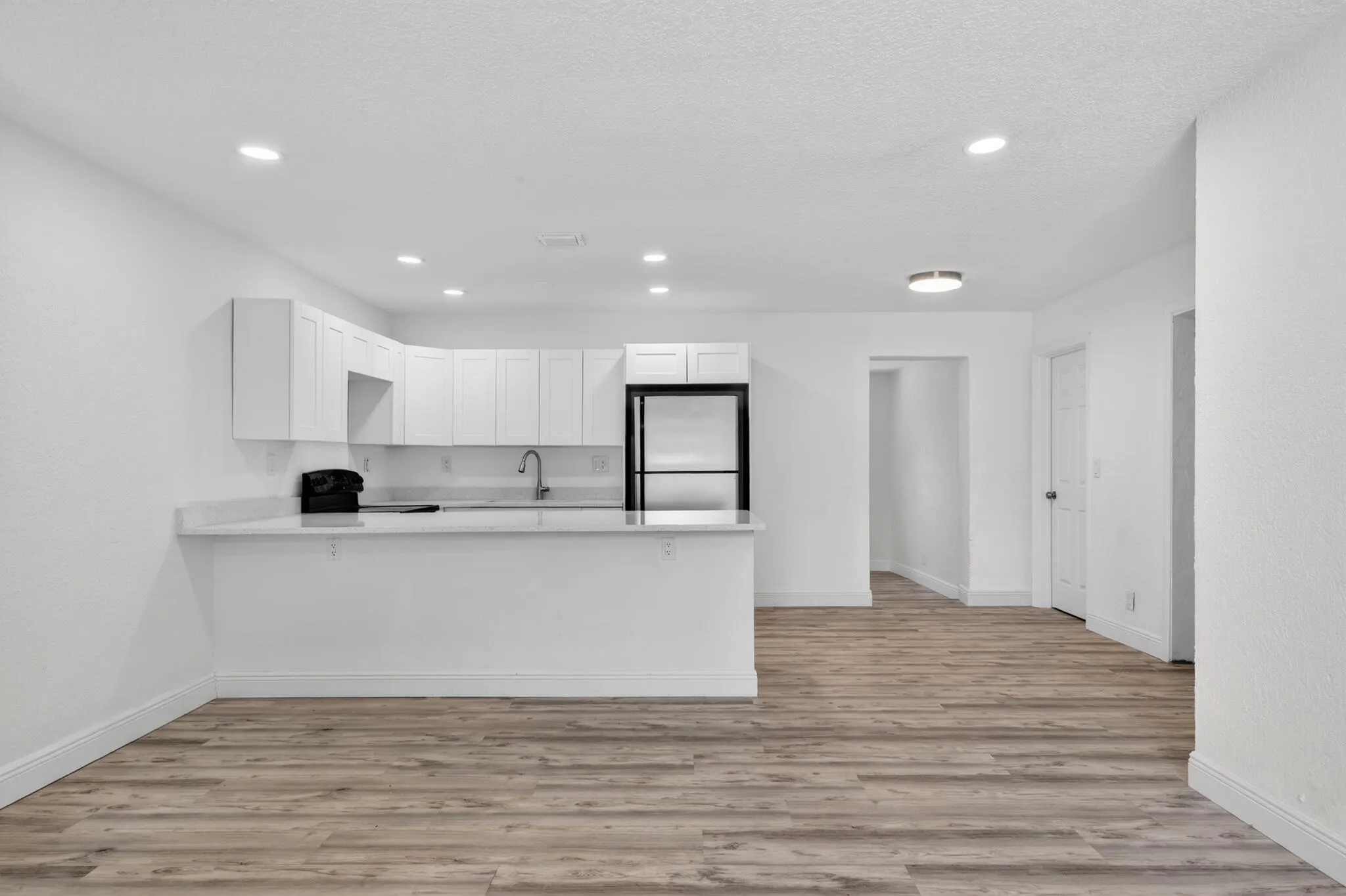 Entry way living