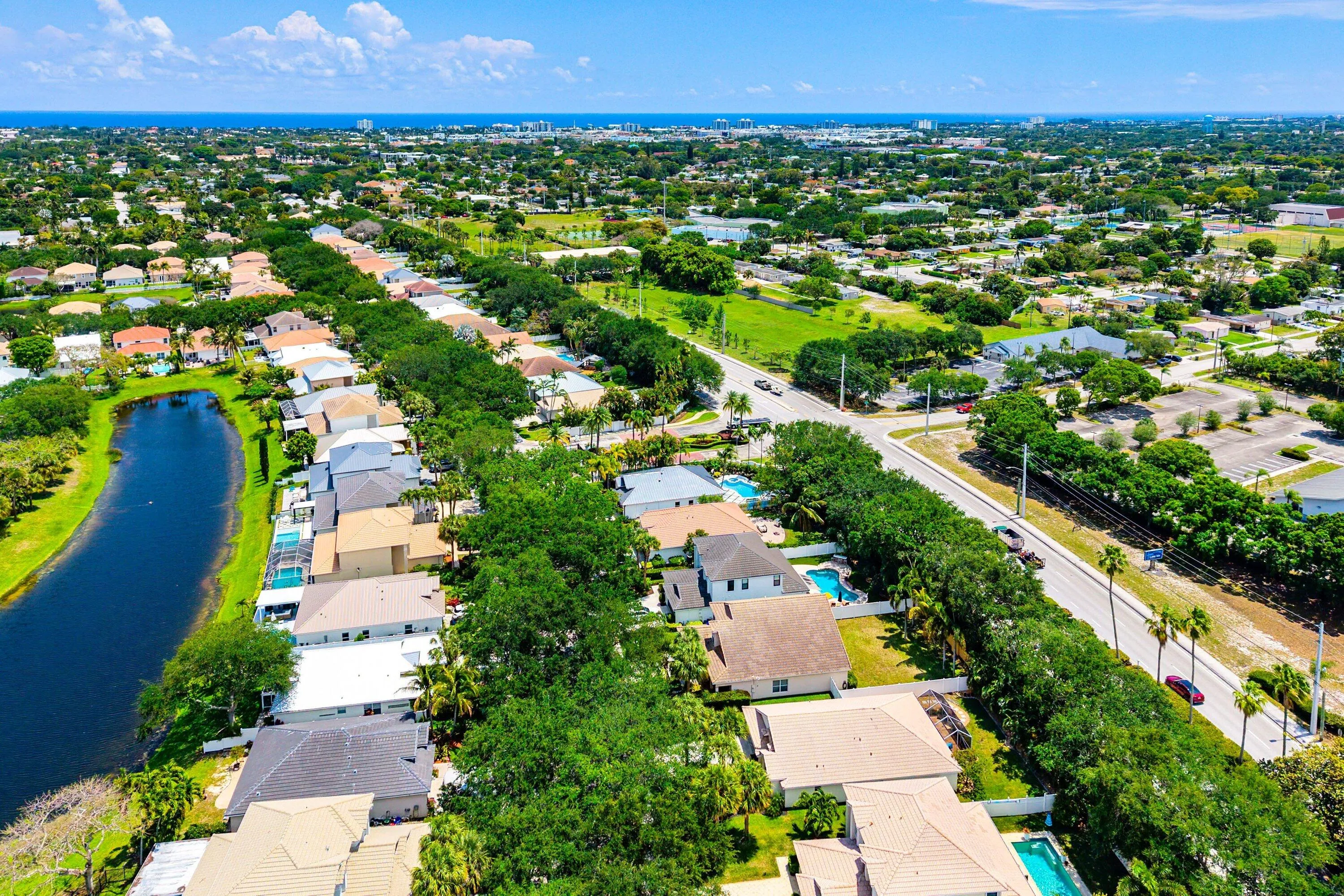 069-1210DelrayLakesDrive-DelrayBeach-FL-