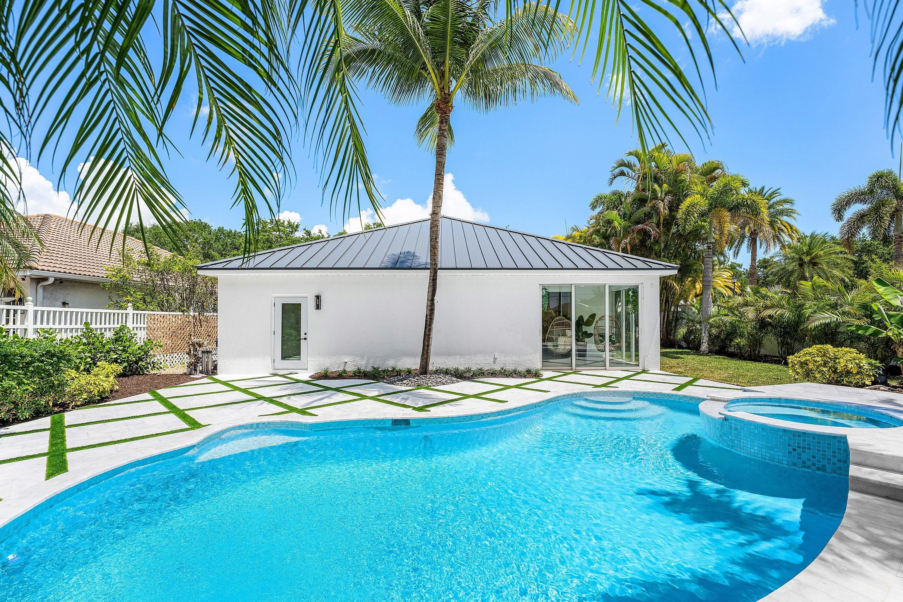 053-1210DelrayLakesDrive-DelrayBeach-FL-