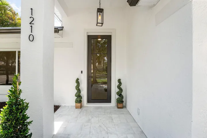 008-1210DelrayLakesDrive-DelrayBeach-FL-