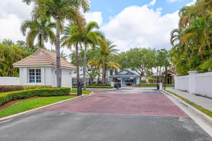 096-1210DelrayLakesDrive-DelrayBeach-FL-