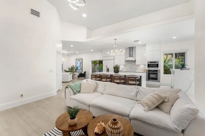 011-1210DelrayLakesDrive-DelrayBeach-FL-
