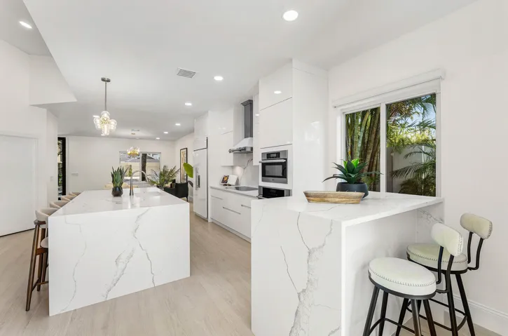 021-1210DelrayLakesDrive-DelrayBeach-FL-