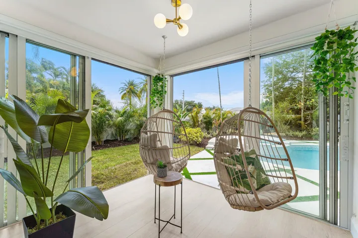 043-1210DelrayLakesDrive-DelrayBeach-FL-