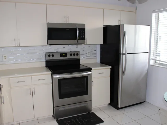 STAINLESS STEEL APPLIANCES