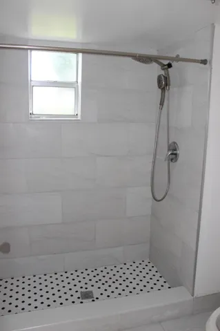 MASTER BEDROOM SHOWER