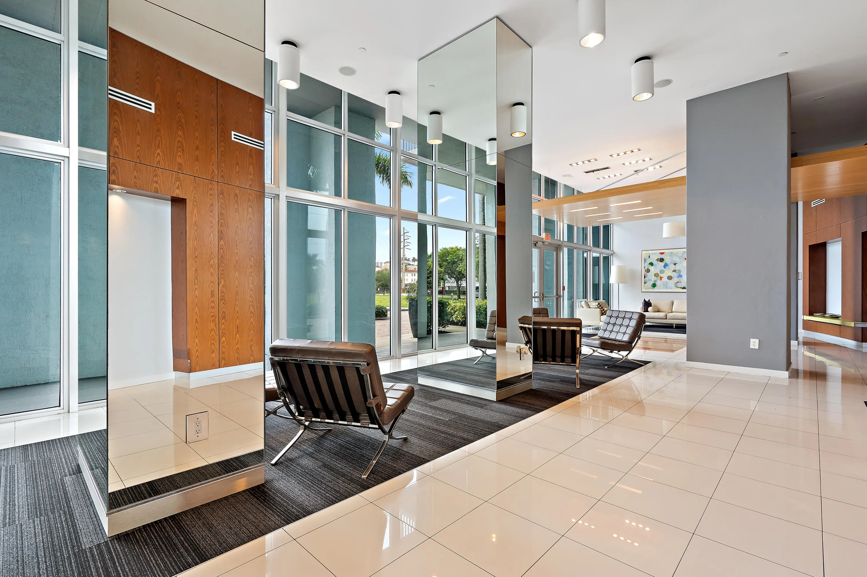 005-300SAustralianAve-WestPalmBeach-FL-f