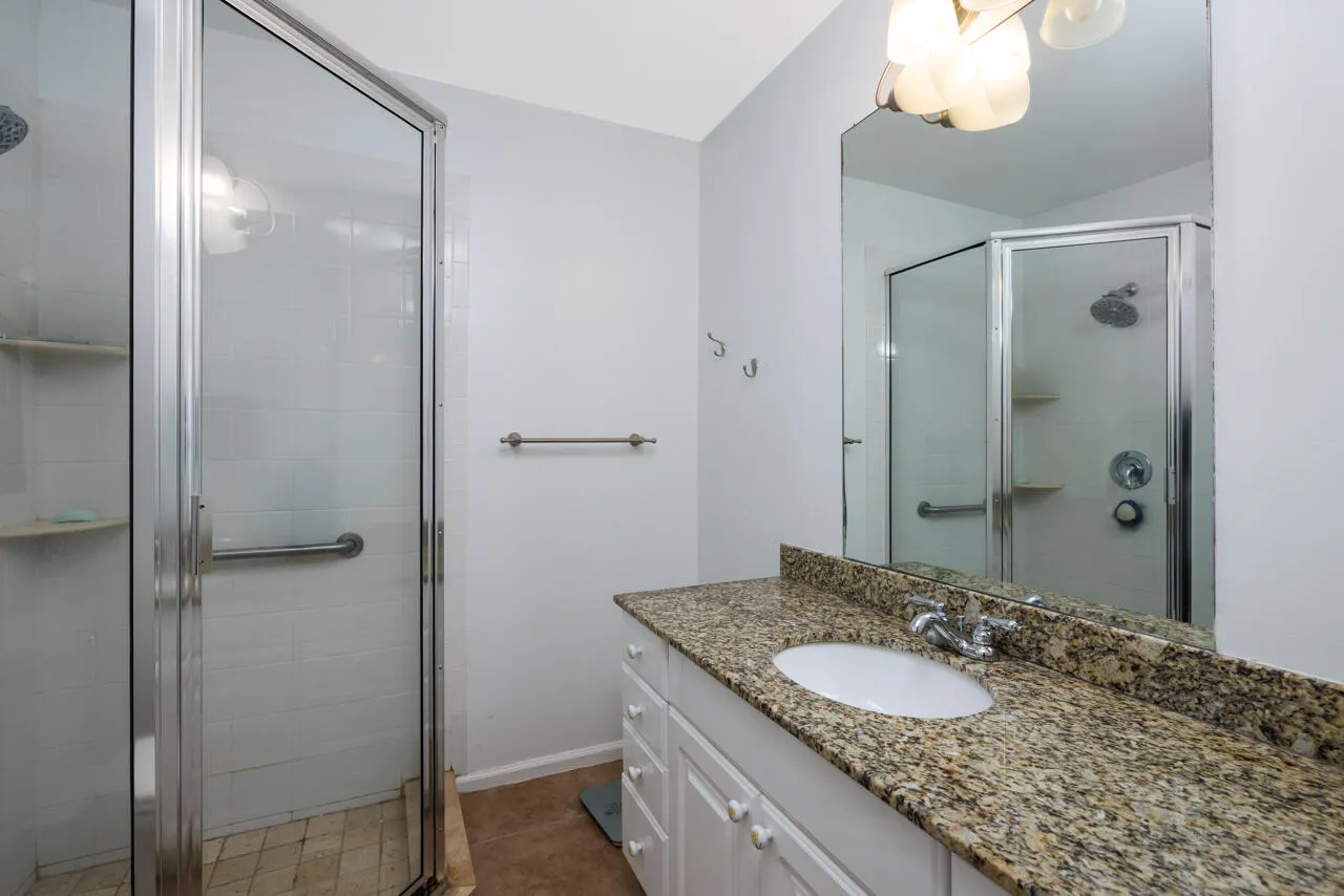 Primary Ensuite Bath