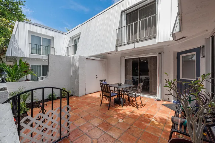 Courtyard 1