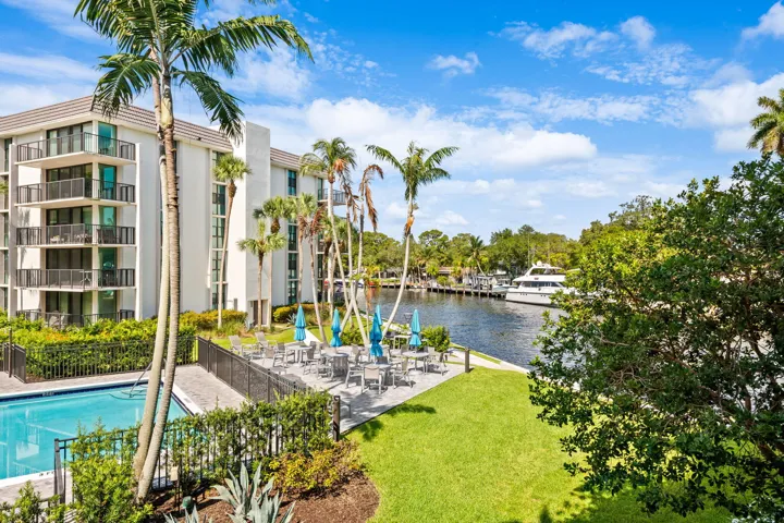 Pool, Barbque Area, and River Views