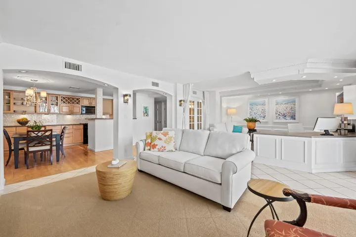 Spacious Living/Office/Den area