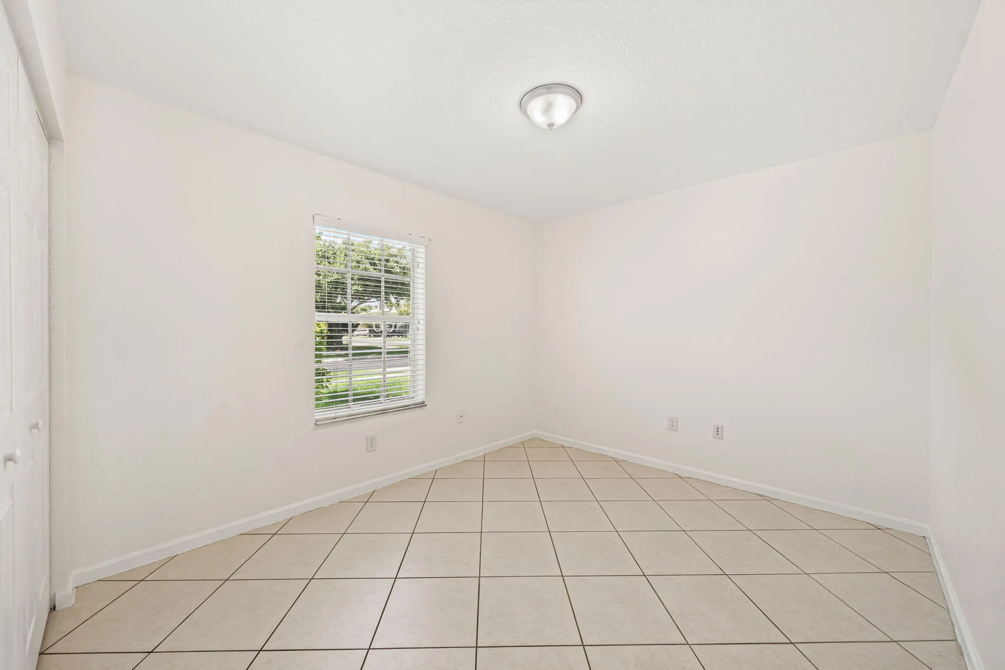 21-web-or-mls-DSC07453