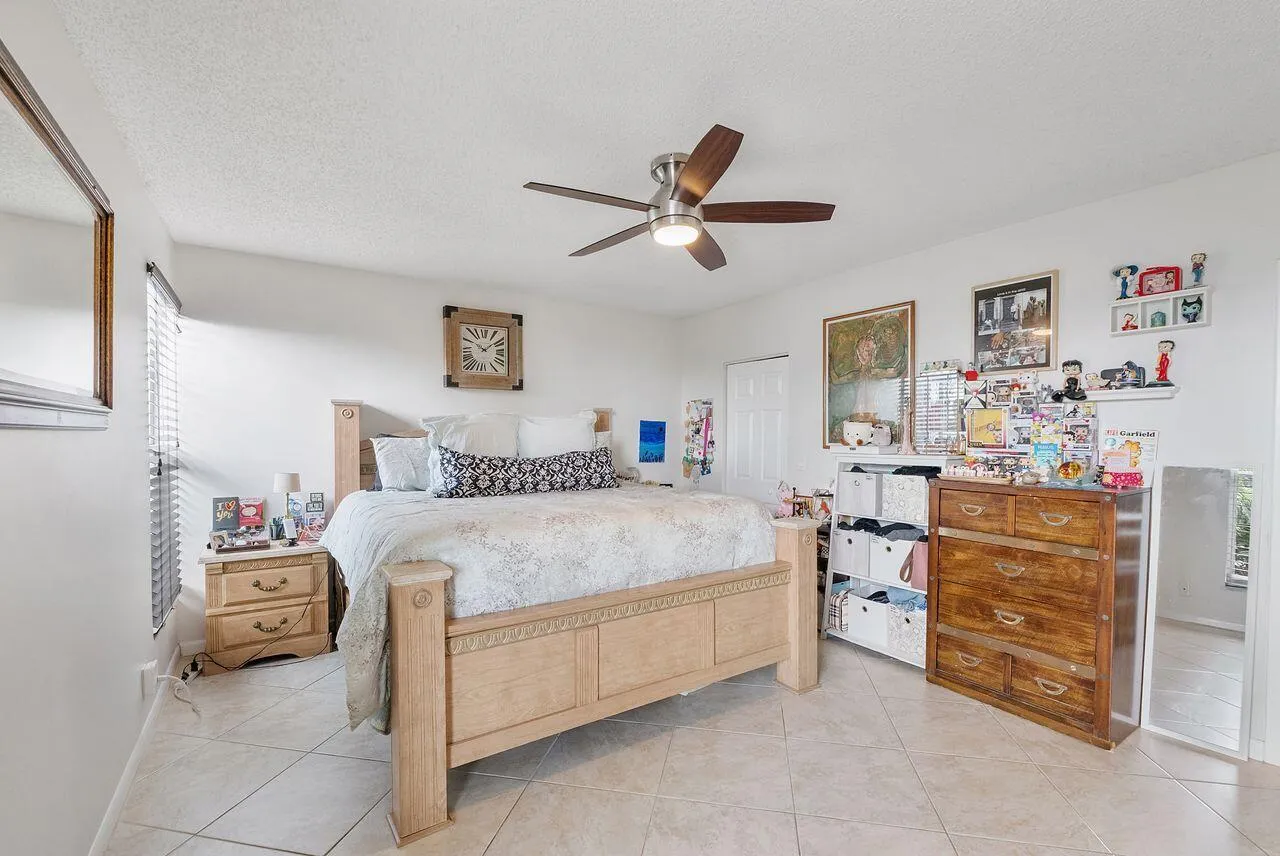6237_Old_Court_Rd_u104_047