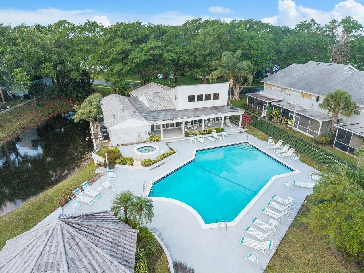 6237_Old_Court_Rd_u104_022