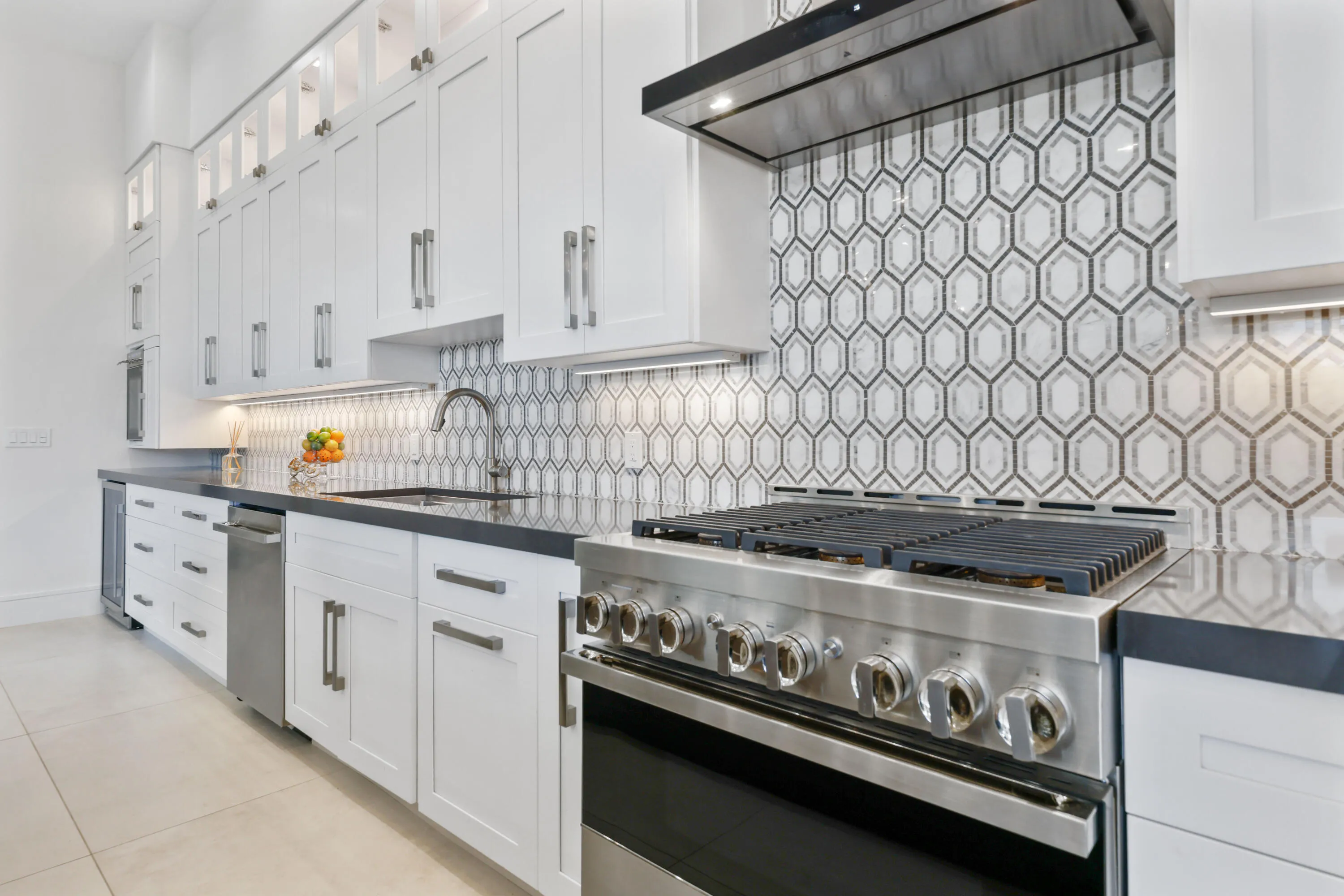 333 South Swinton Ave - 29.jpg-FULL