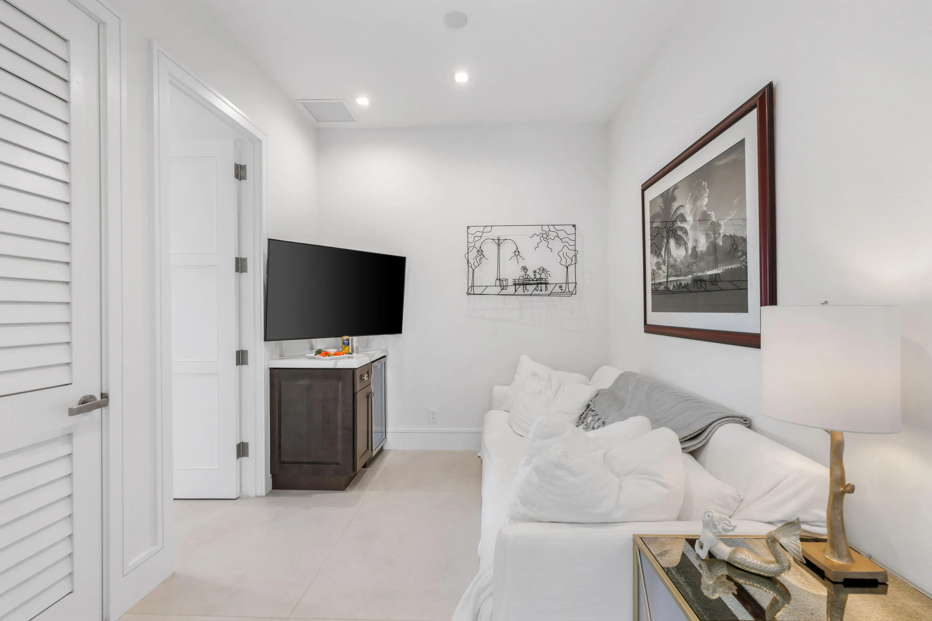333 South Swinton Ave - 87.jpg-FULL