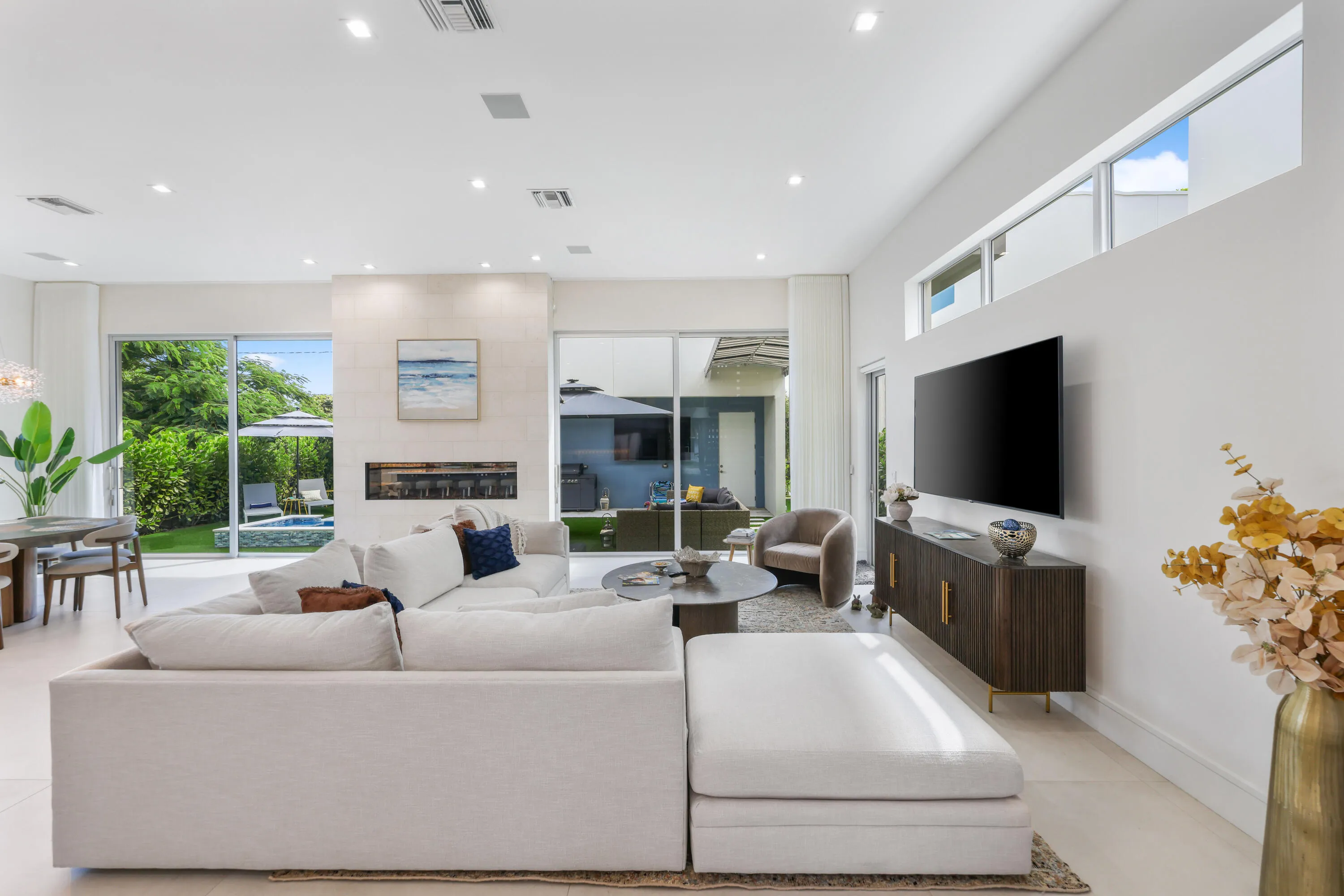 333 South Swinton Ave - 14.jpg-FULL