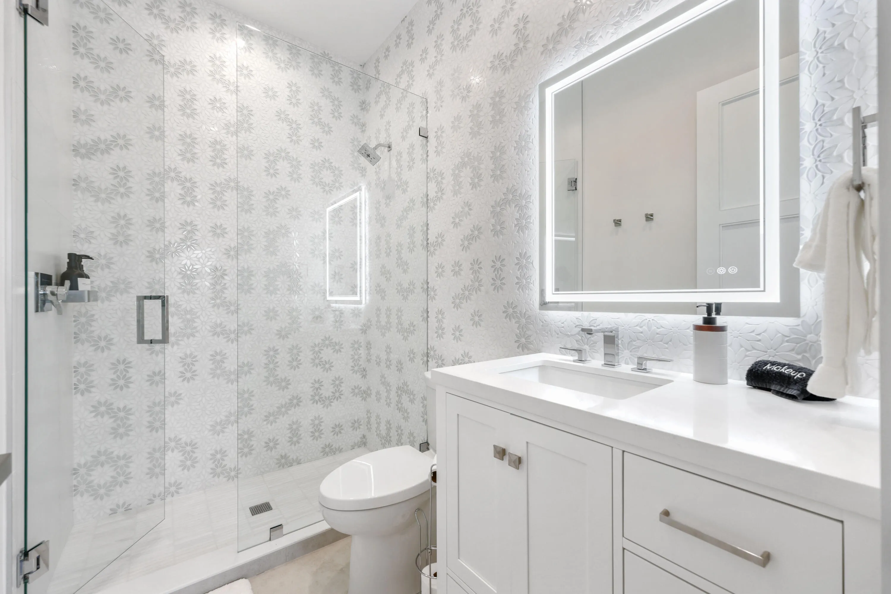 333 South Swinton Ave - 102.jpg-FULL
