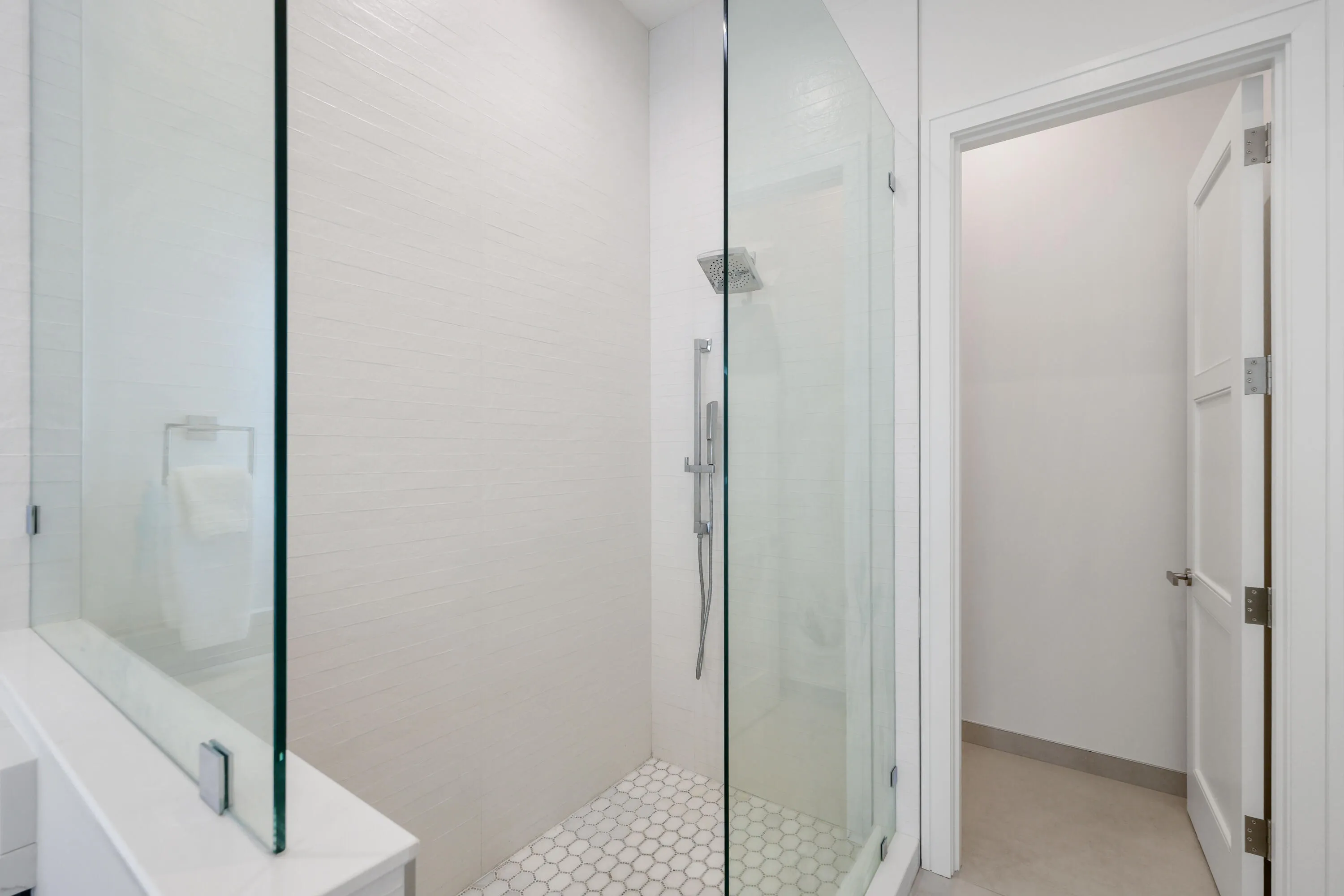 333 South Swinton Ave - 57.jpg-FULL