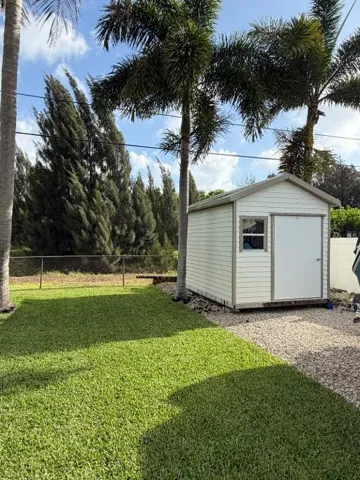 shed