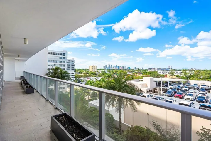 029-1180NorthFederalHighway-FortLauderda