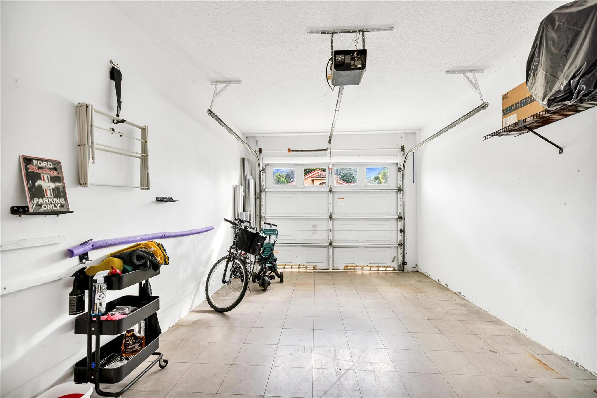 1 car Garage