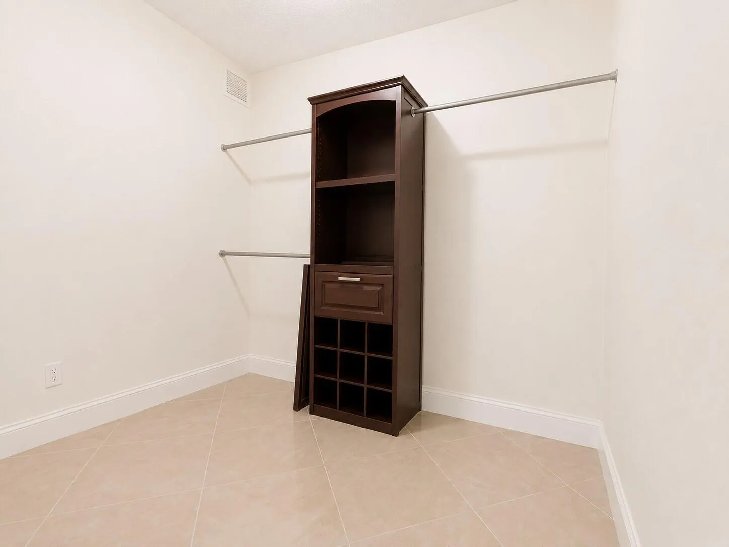 Closet Primary Bedroom