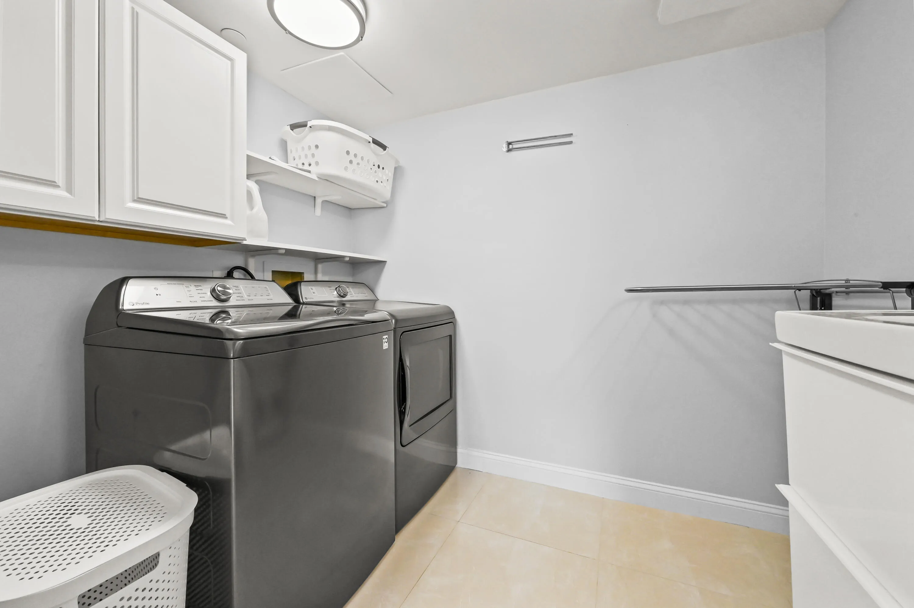 4000 N Ocean Dr APT 2004 Riviera Beach,