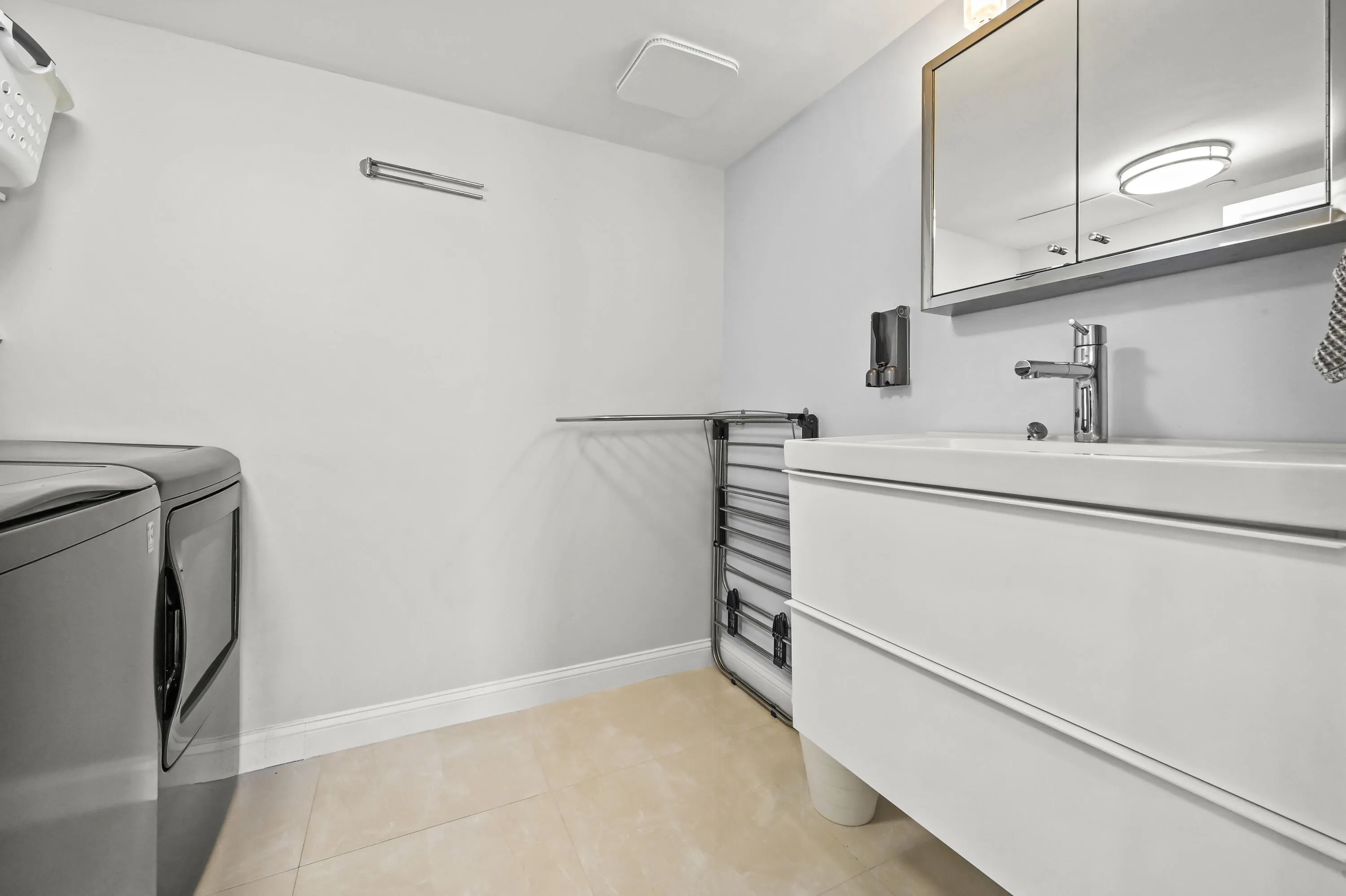 4000 N Ocean Dr APT 2004 Riviera Beach,