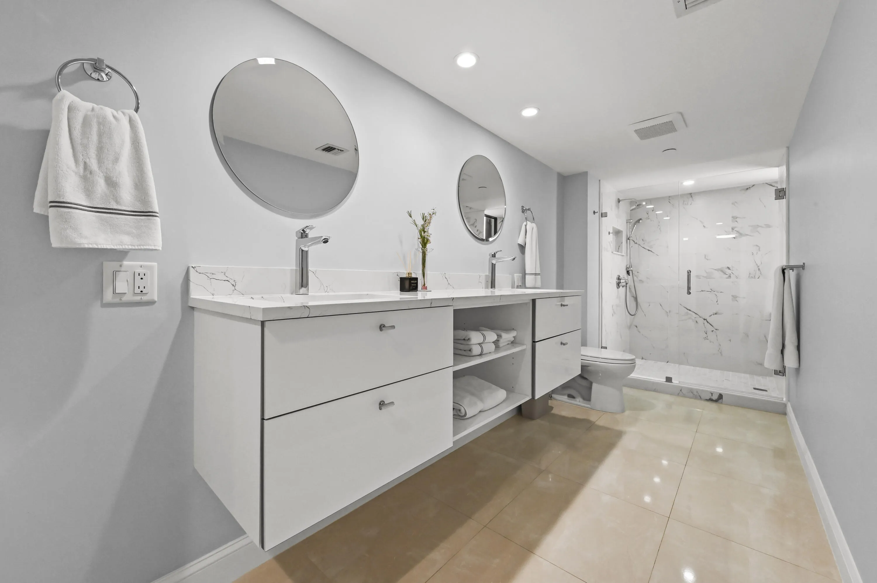 4000 N Ocean Dr APT 2004 Riviera Beach,