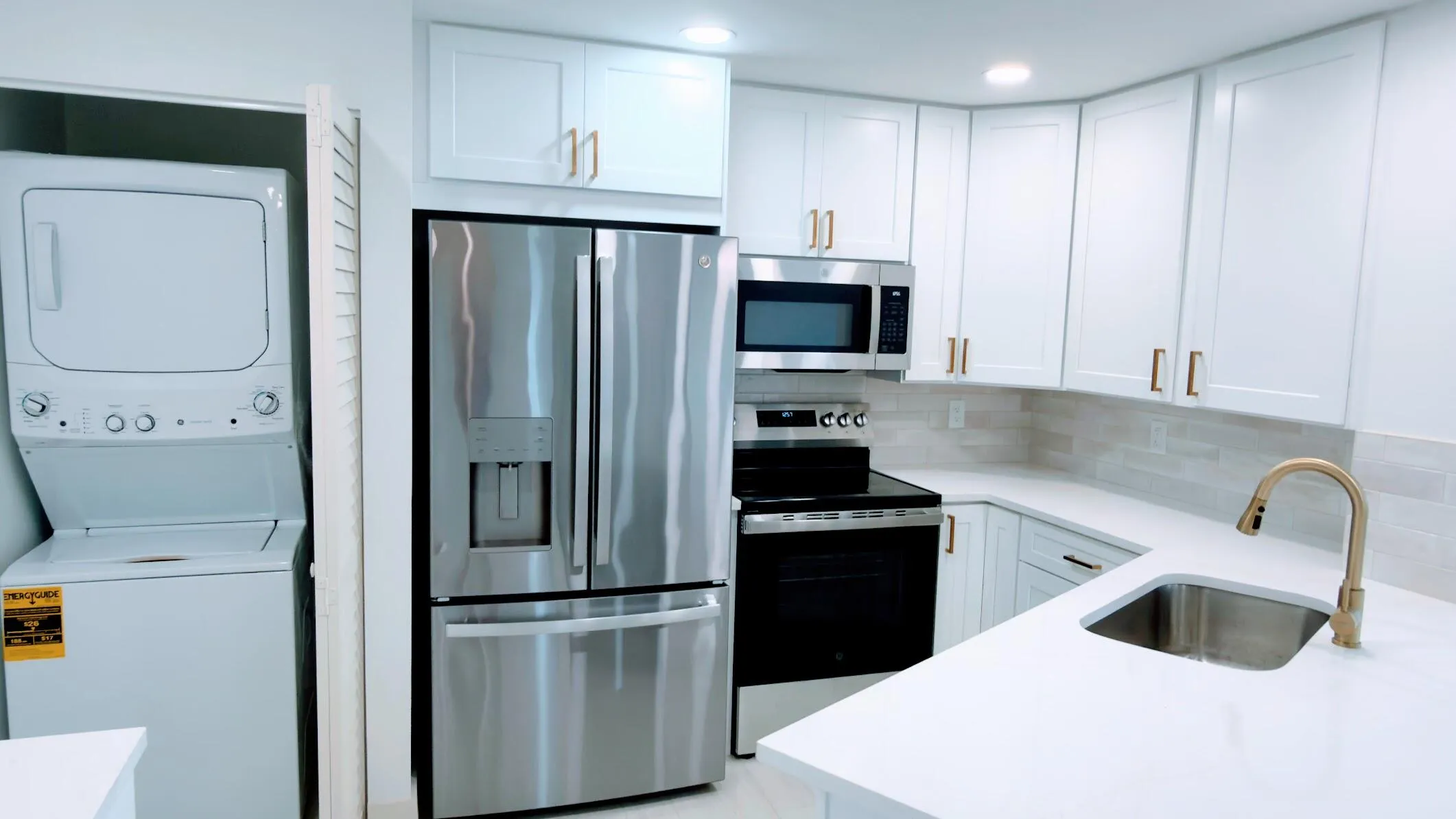 kitchen with appliances